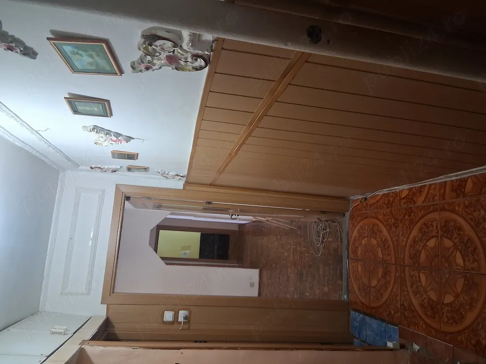 Închiriez apartament 3 camere
