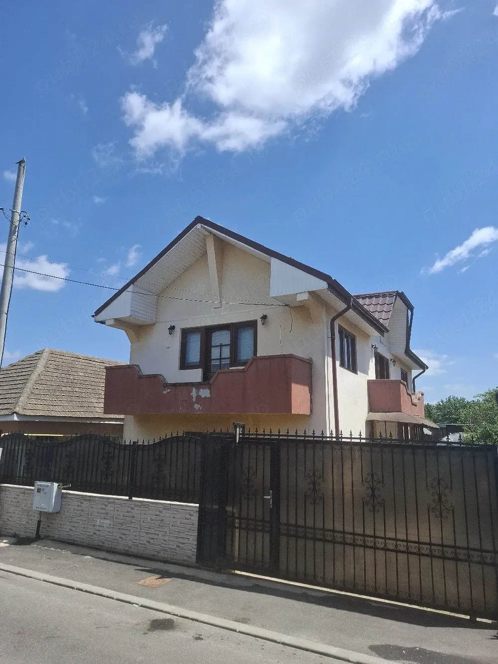 casa de vanzare pret negociabil