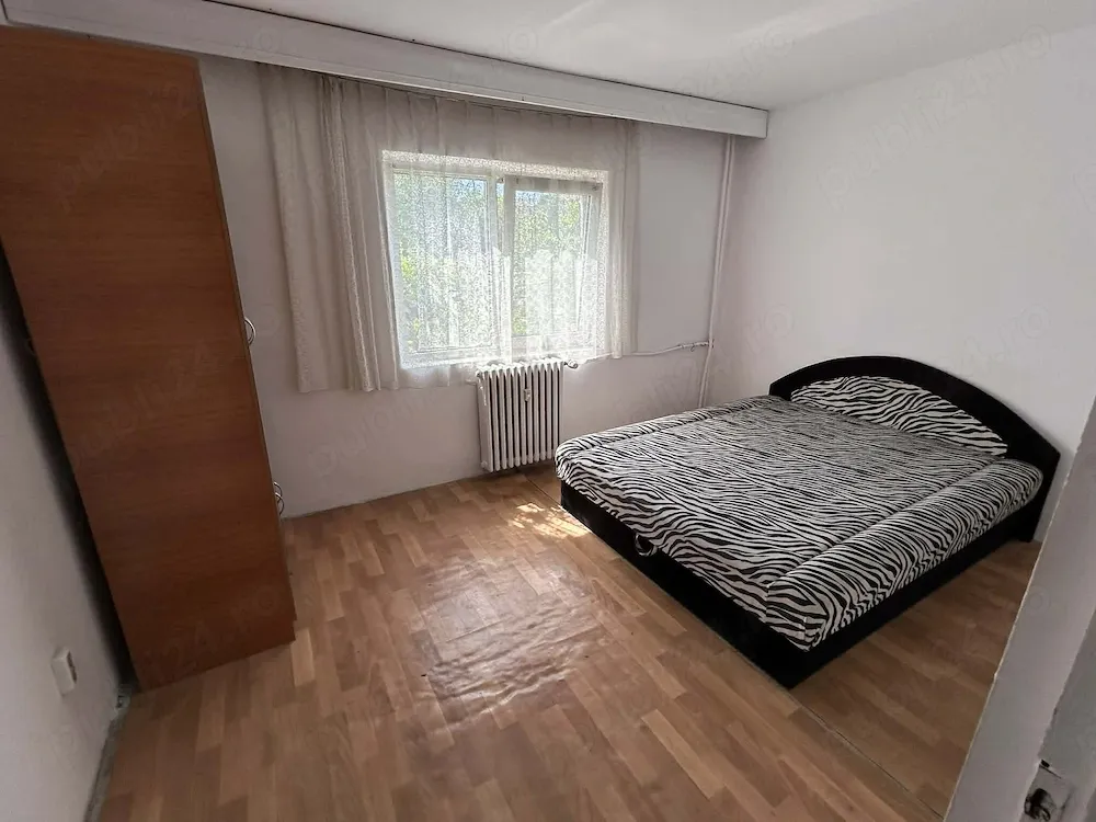 Vând apartament cu 2 camere, semidecomandat
