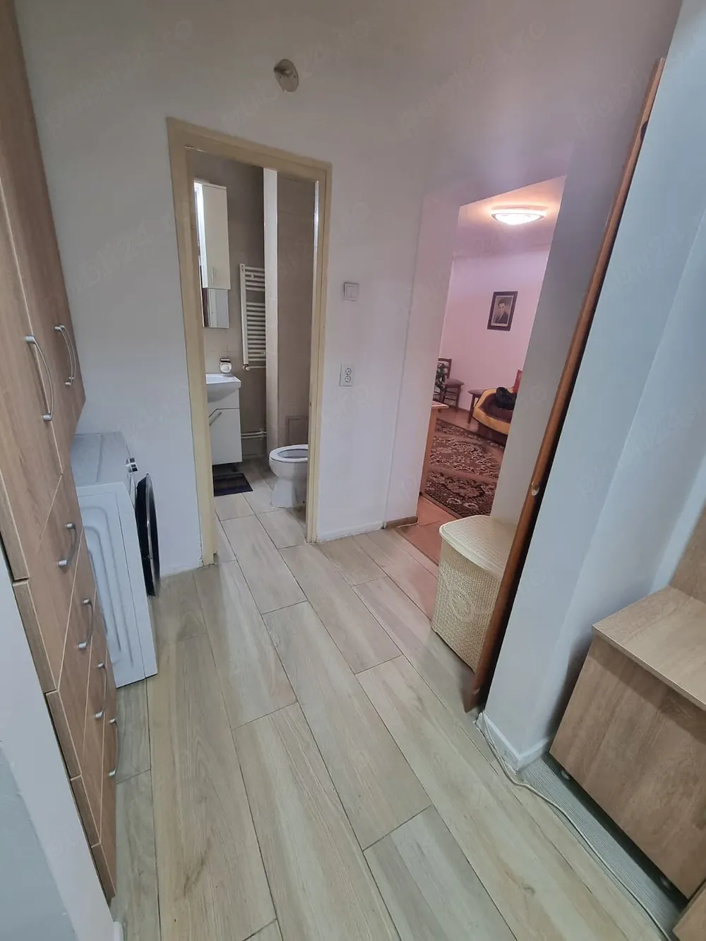 Garsonieră de vânzare   Malu Roșu (Deltei), Ploiești   46.000 - imagine 1