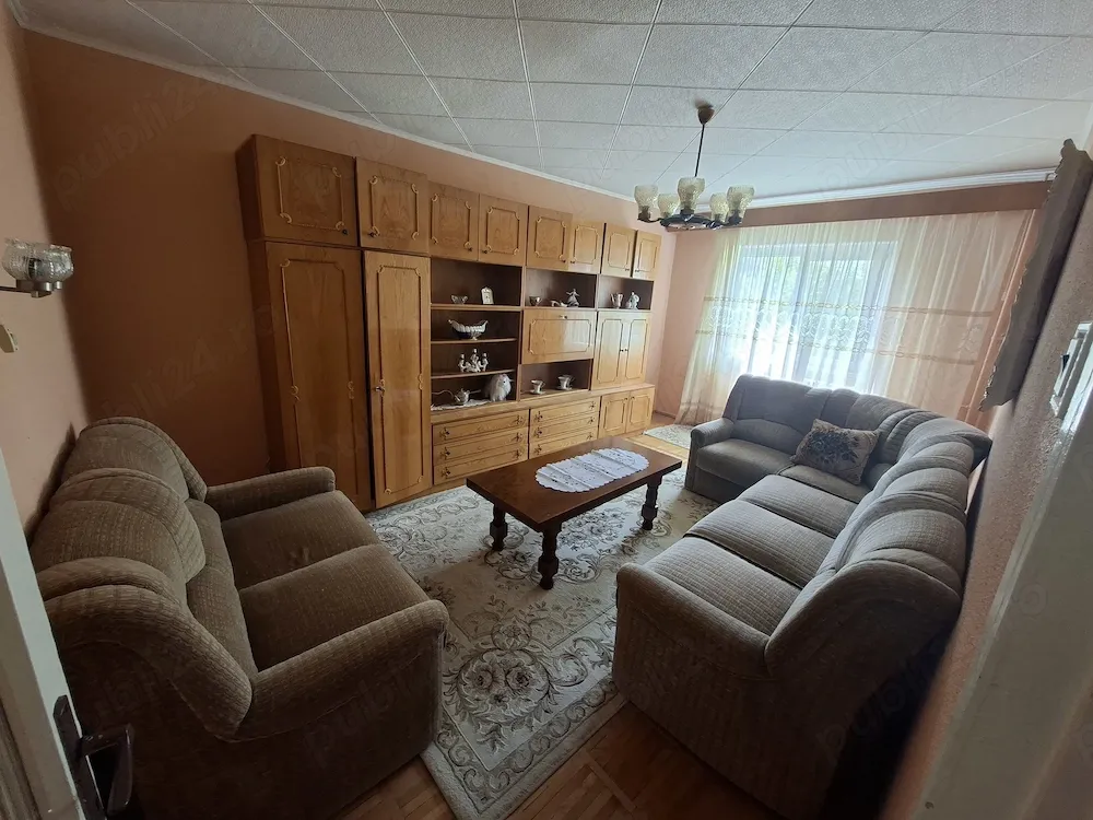 Apartament cu 3 camere decomandat situat in oras Ploiesti, Strada Cristianul, intabulat, certificat