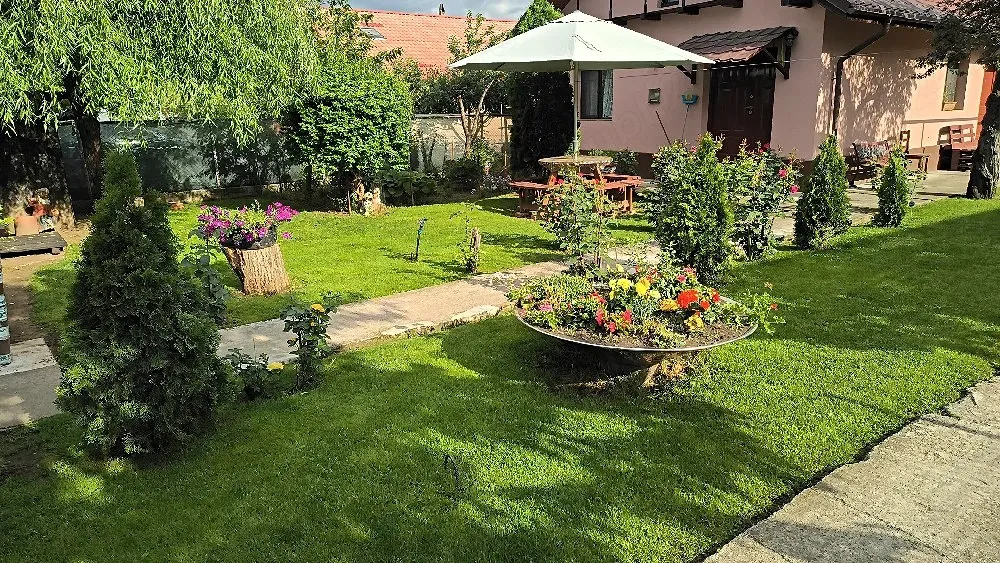Casa de vanzare COSTRUTIE NOU 2015 cu 3 camere
