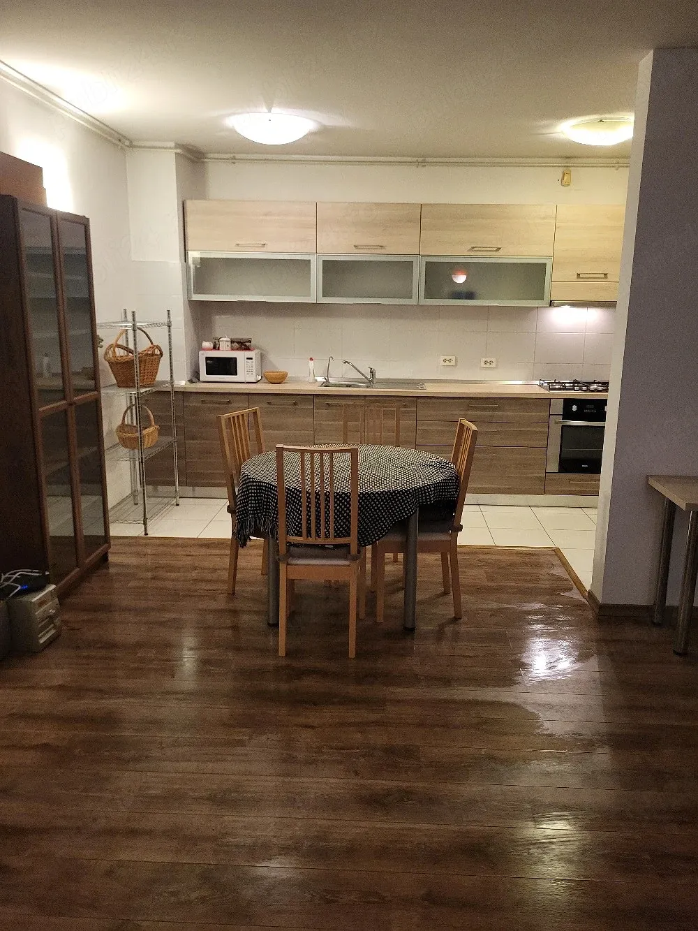 Închiriez apartament 2 camere zona Știrbei Voda Spitalul Militar