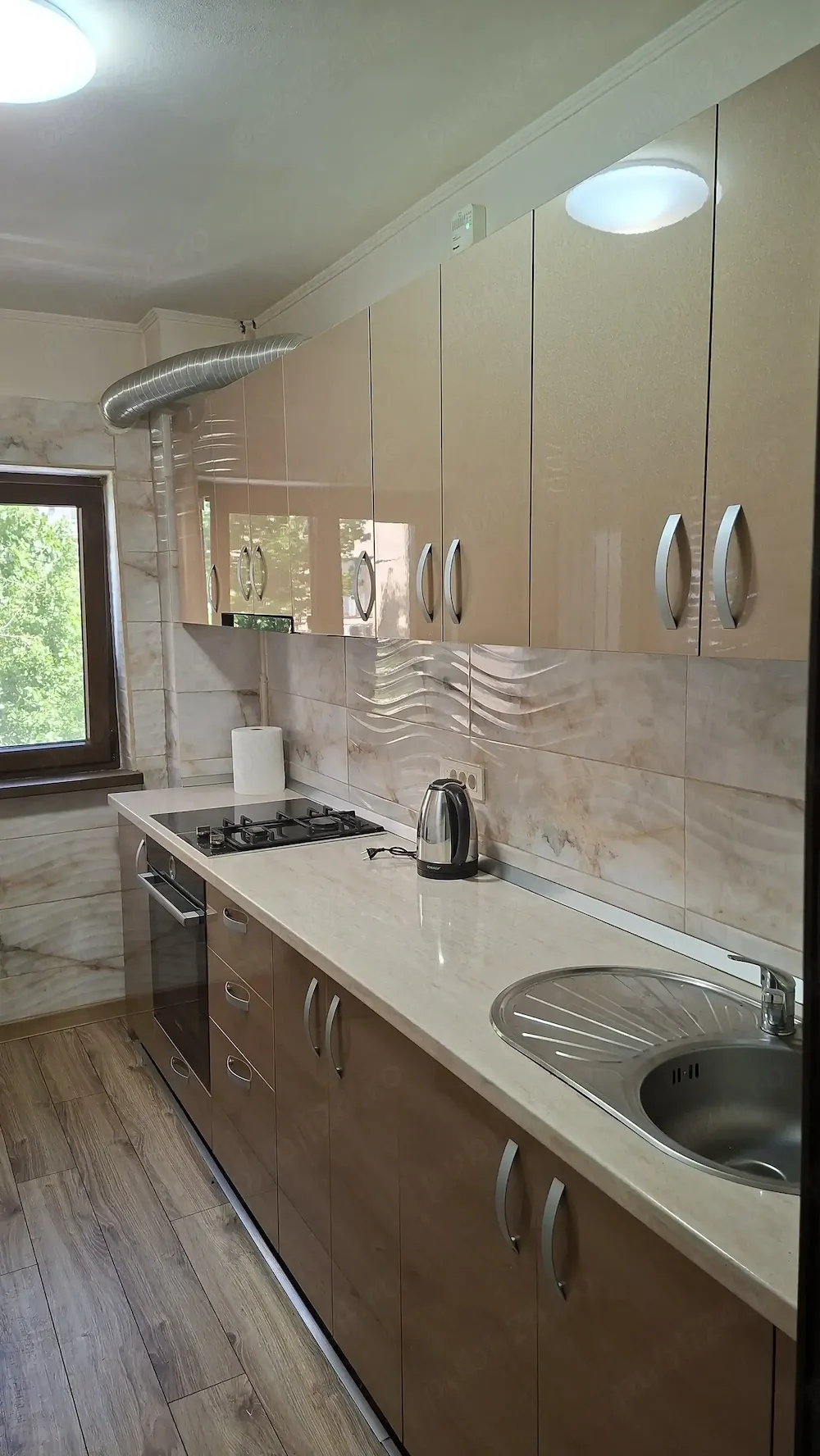 Ultracentral, 2 camere