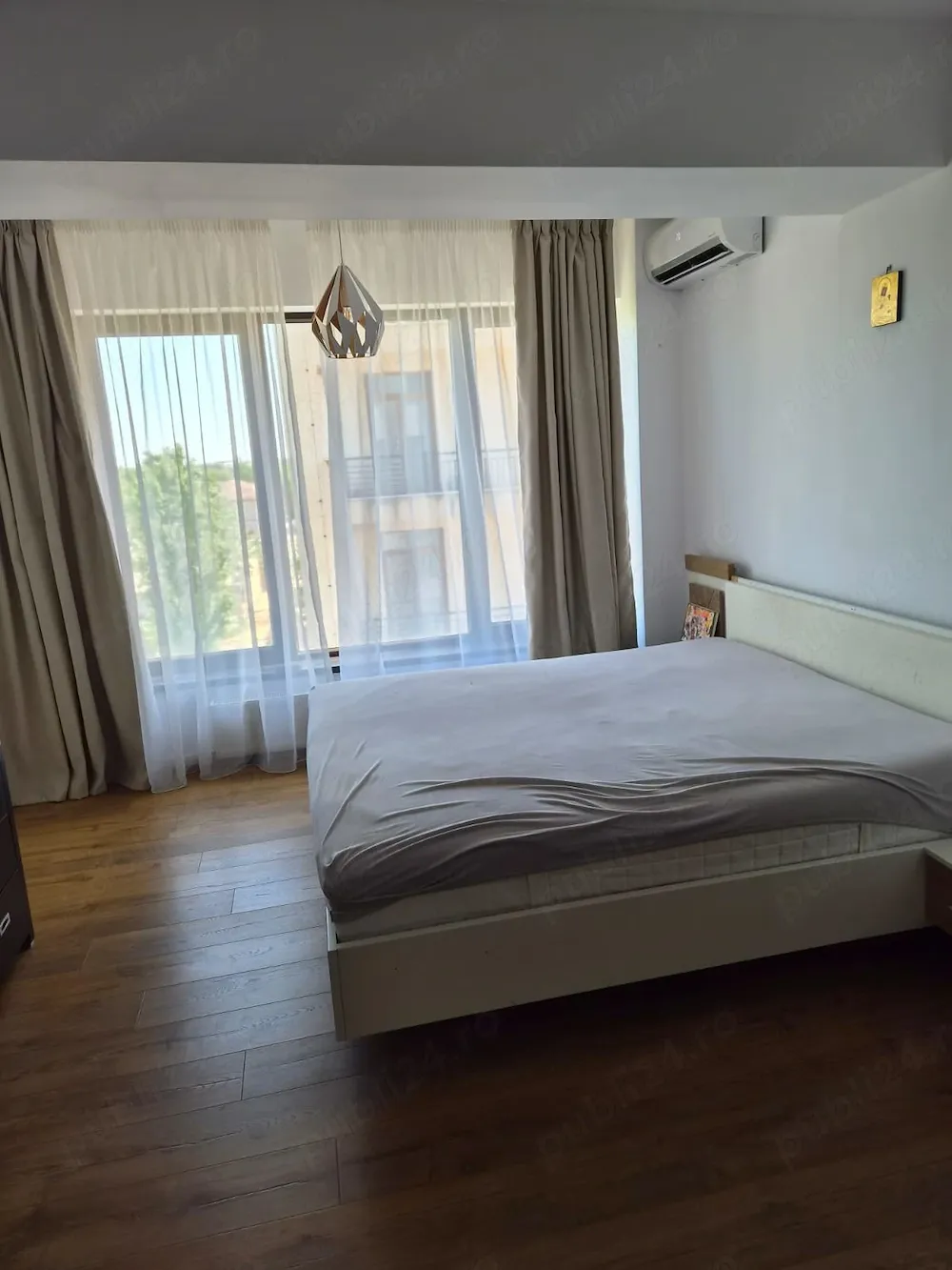 Apartament cu 3 camere zona Baneasa