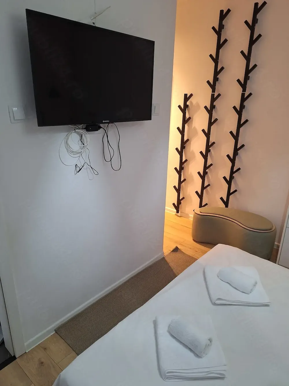 Închiriez garsoniera