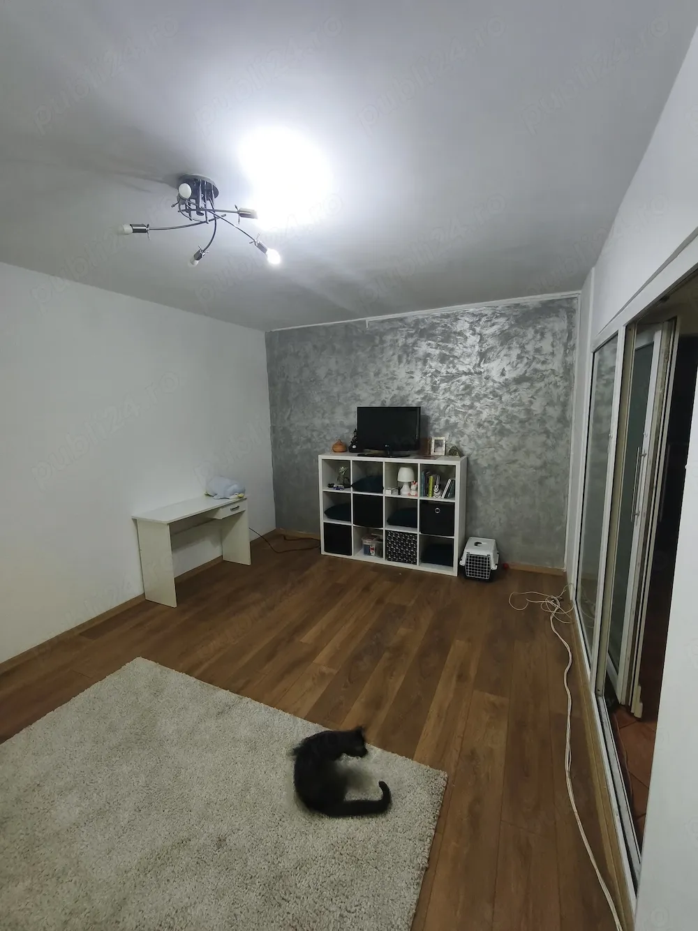 Vând apartament 3 camere