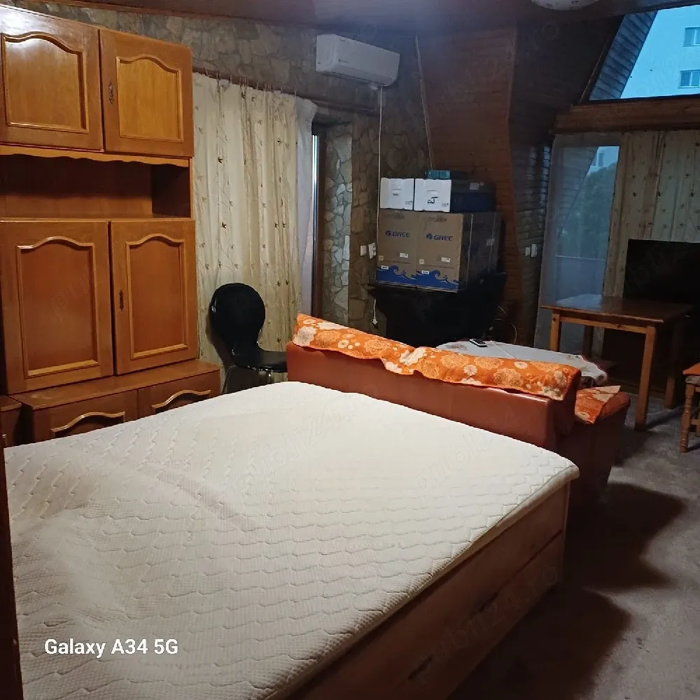 Închiriez,garsonieră și apartament!
