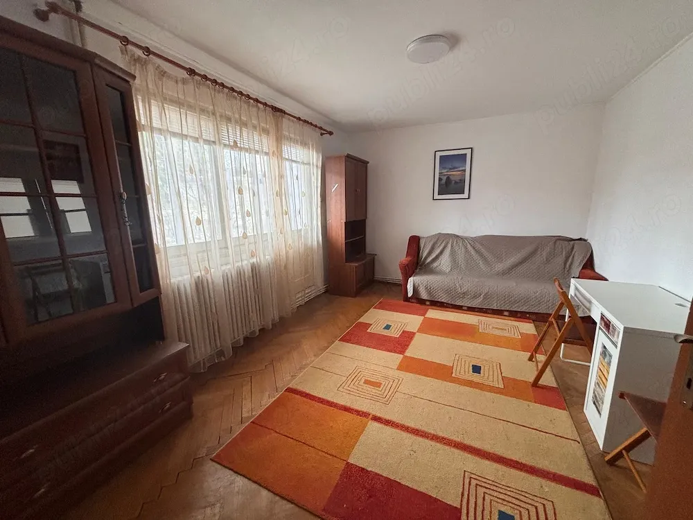 Apartament 4 camere de inchiriat | Tatarasi | Stejar | Liceul Cuza
