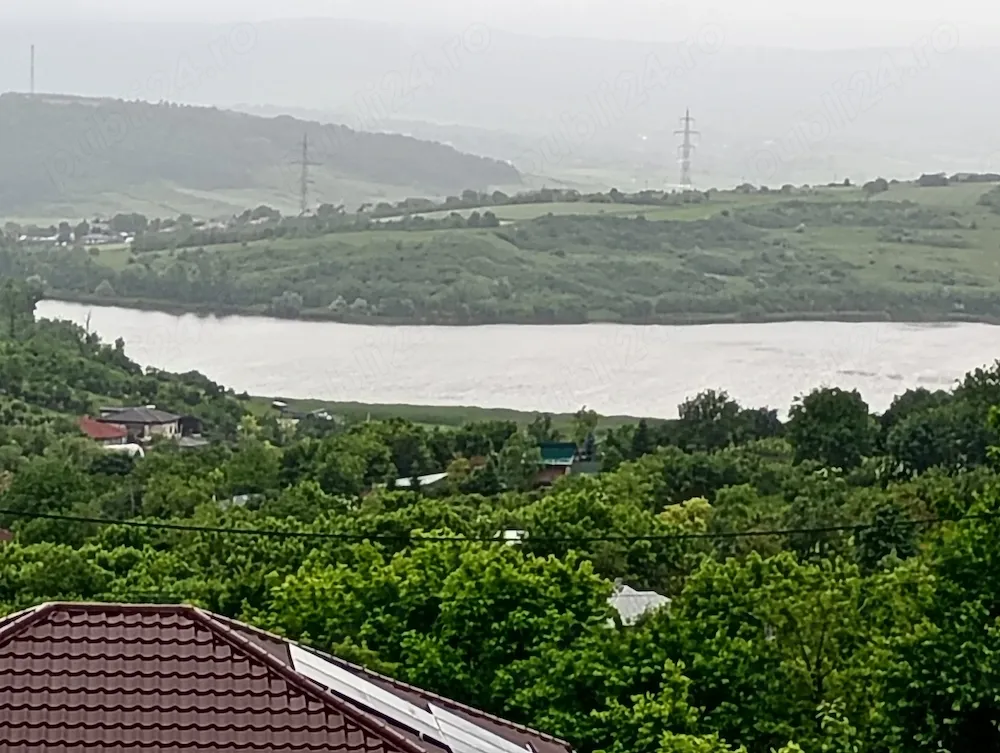 Casa de vinzare în ciurbesti - imagine 1