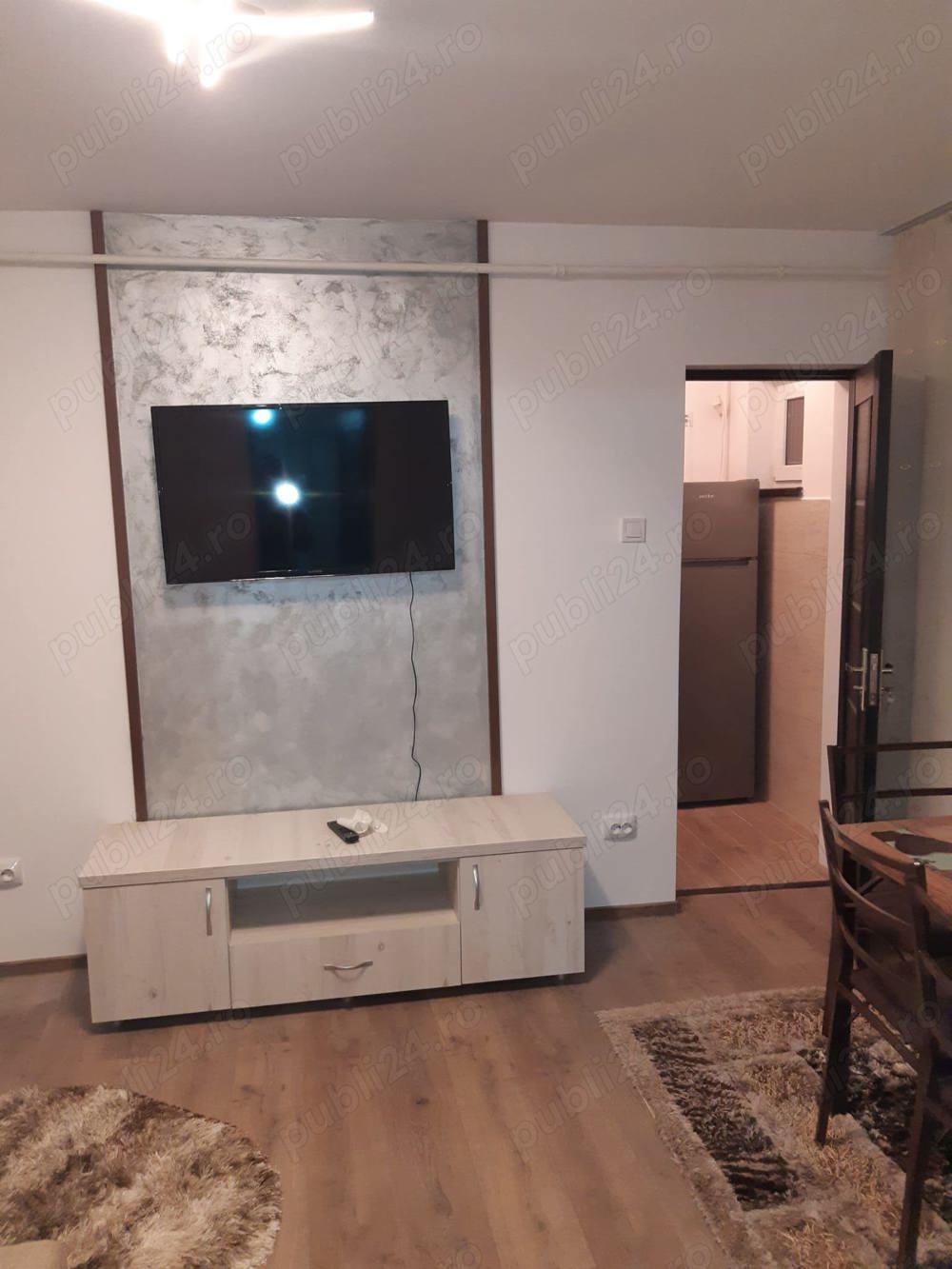 Inchiriez apartament Trivale