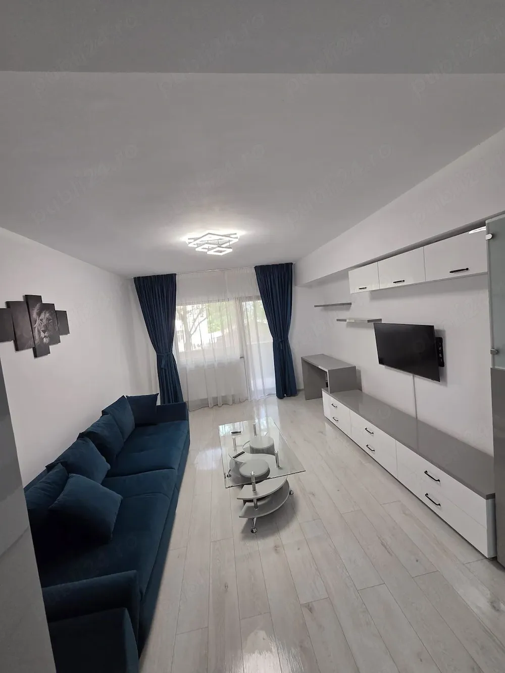 Apartament 2 camere de închiriat, bloc nou Războieni si loc parcare