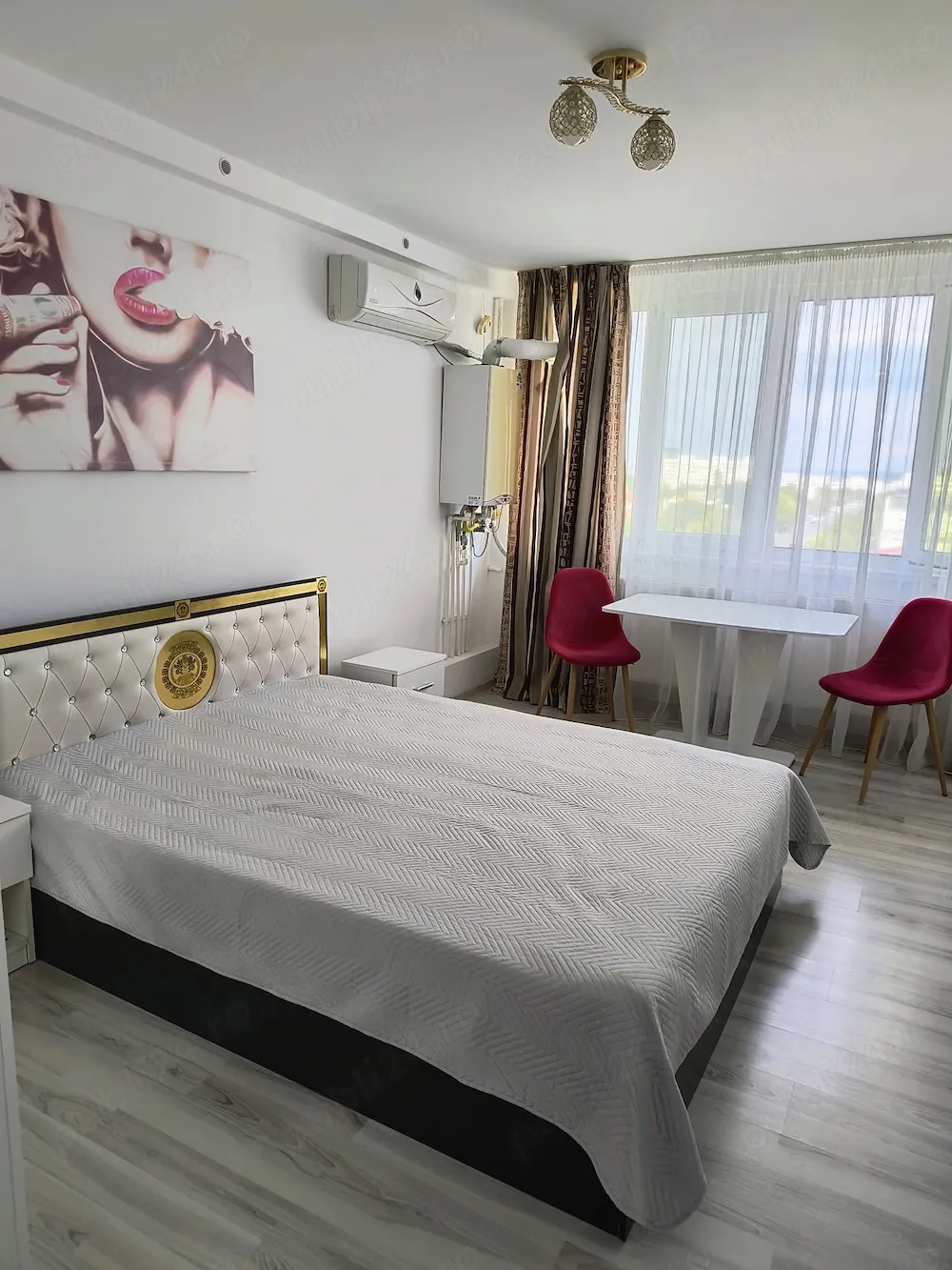 Proprietar vând garsonieră Tiglina 1 bloc i1 etaj 10 în spate la flori sau schimb cu apartament 2 ca