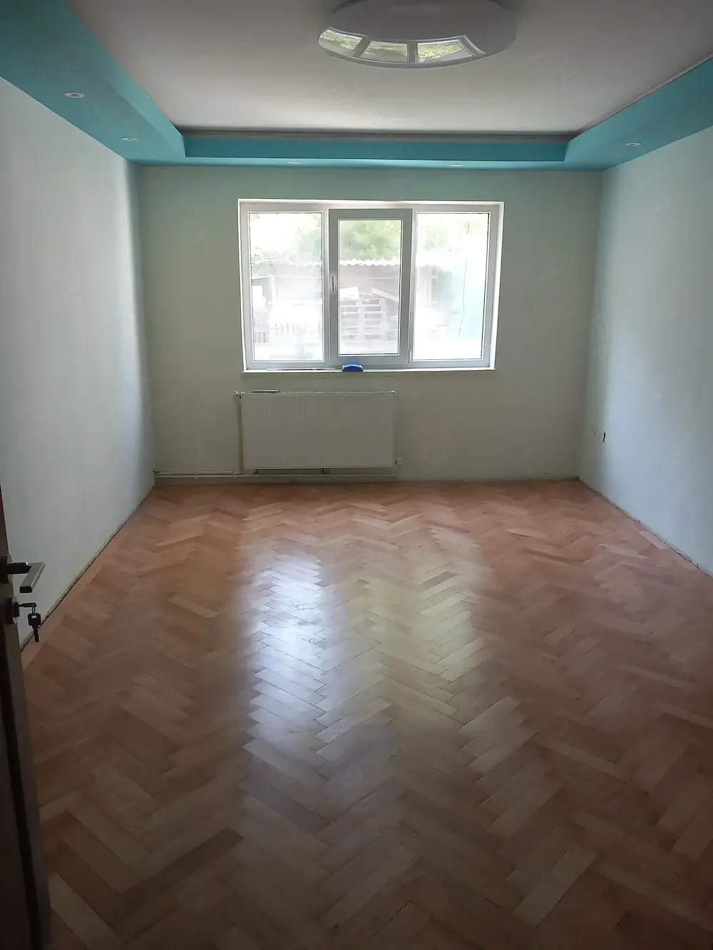 Apartament trei camere - imagine 1