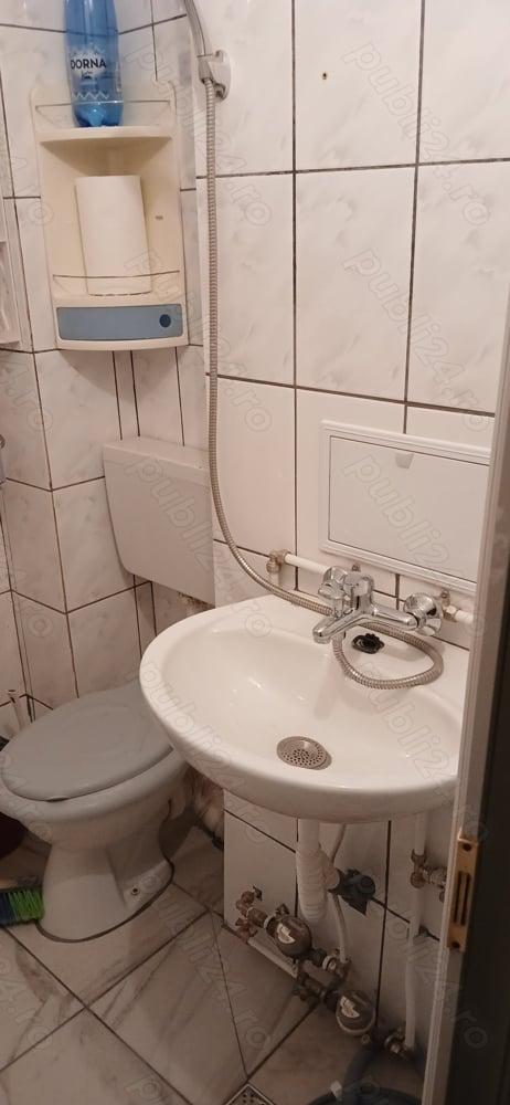Închiriez garsoniera confort 3 mobilat parter