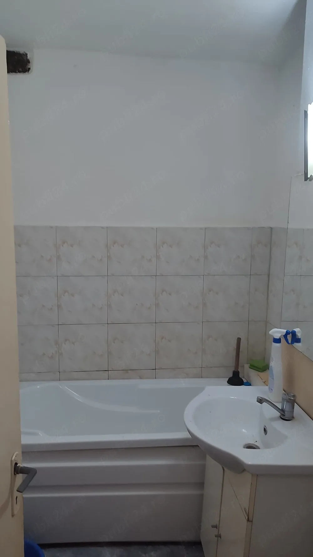 Vand urgent!!! Garsoniera confort 1 Vlaicu parter