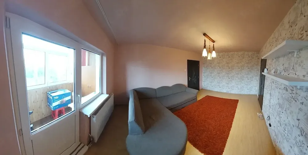 Proprietar-Apartament 2 camere et.4 4 cu suprafața de 52mp si structura semidecomandata, Bacau