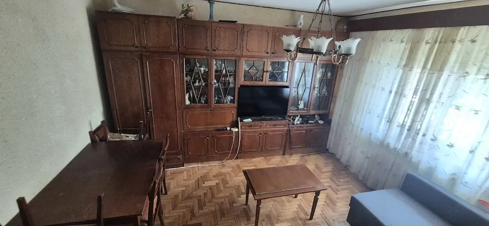 Inchiriez Vand ap 2 camere in bloc tip vila, cartier Obcini, Suceava - EXCLUS INTERMEDIARI!