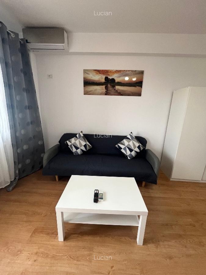 Propietar vând garsonieră dublă în Militari Residence - imagine 1
