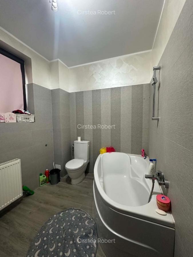 Vand apartament 3 camere Ploiesti vest - imagine 1