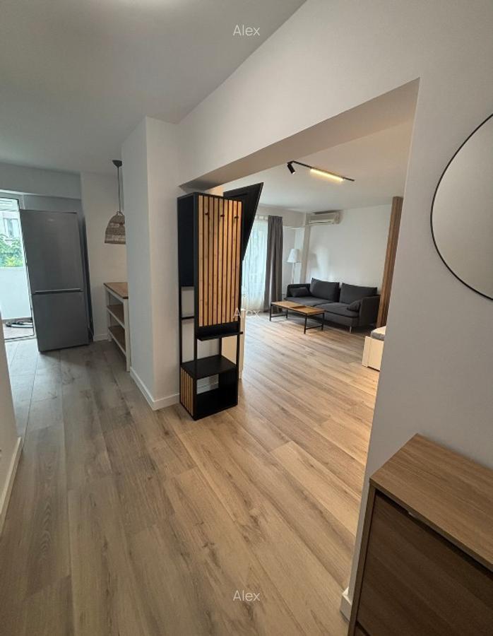 Garsoniera Decebal – renovata complet, prima închiriere, boiler electric