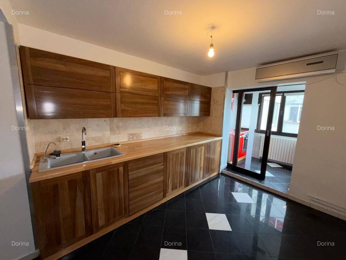 PROPRIETAR  vând apartament 4 camere Crângași - imagine 1