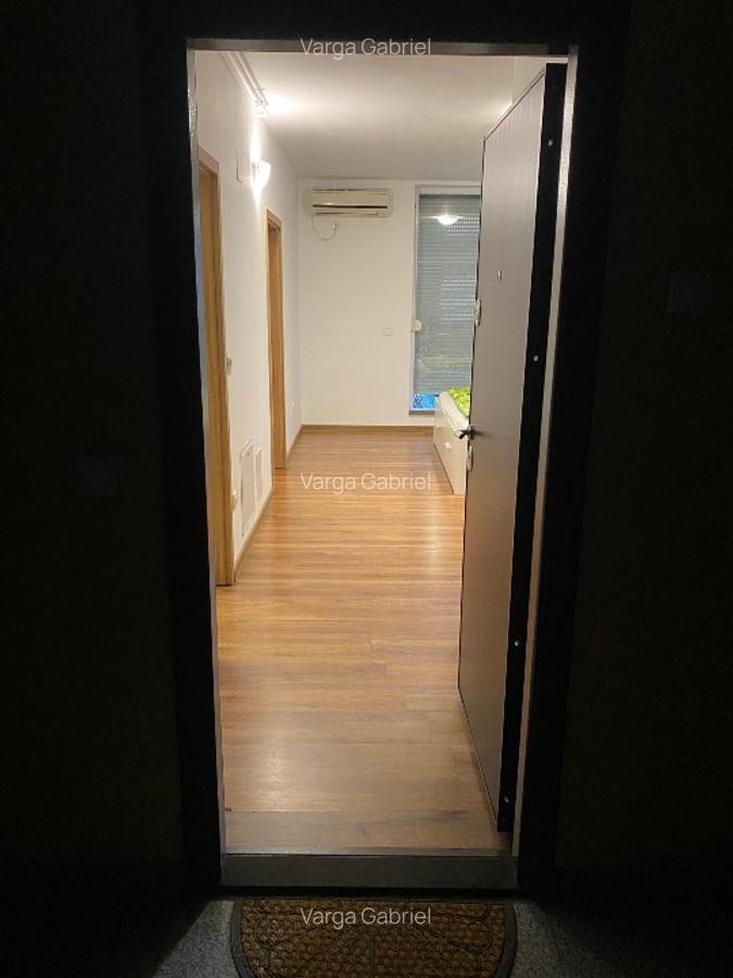 Apartament cu o camera in Piata Doina - imagine 1