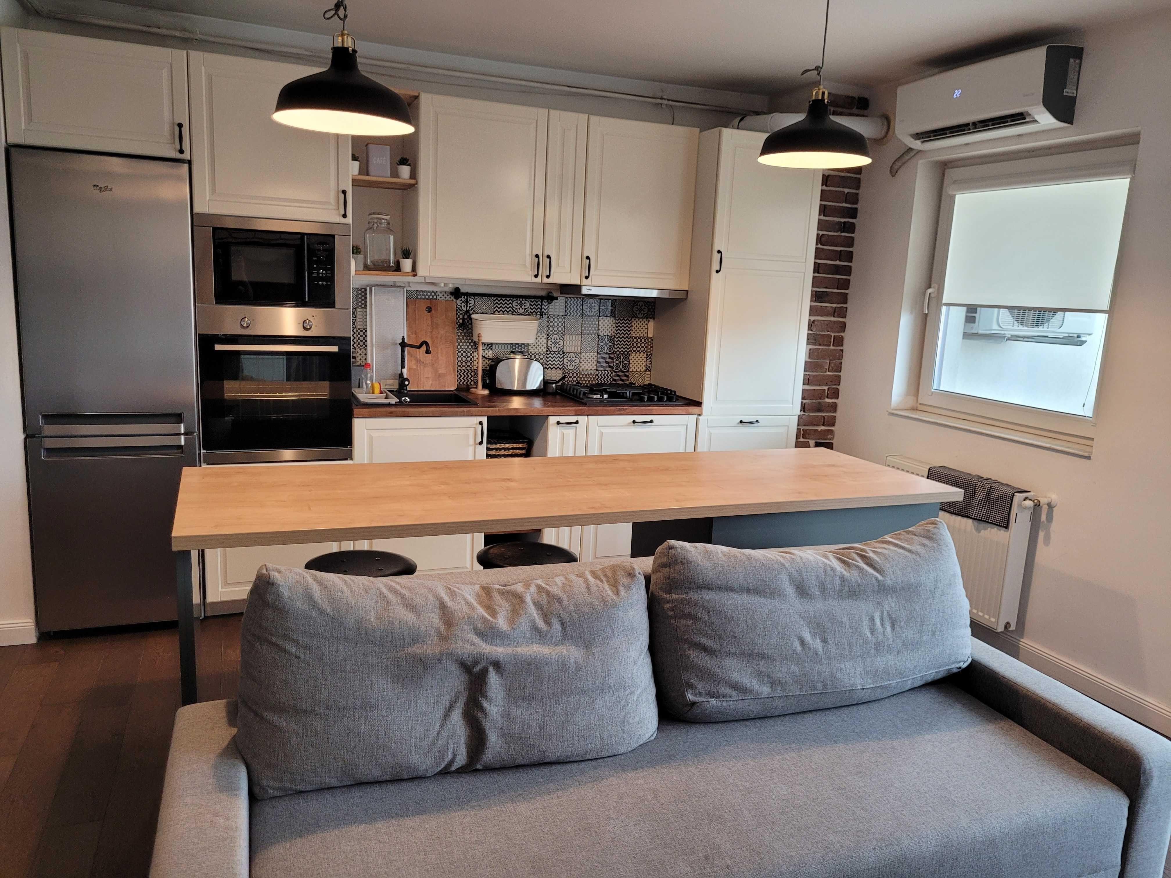 Inchiriez apartament zona Platinia, vis-a-vis de USAMV