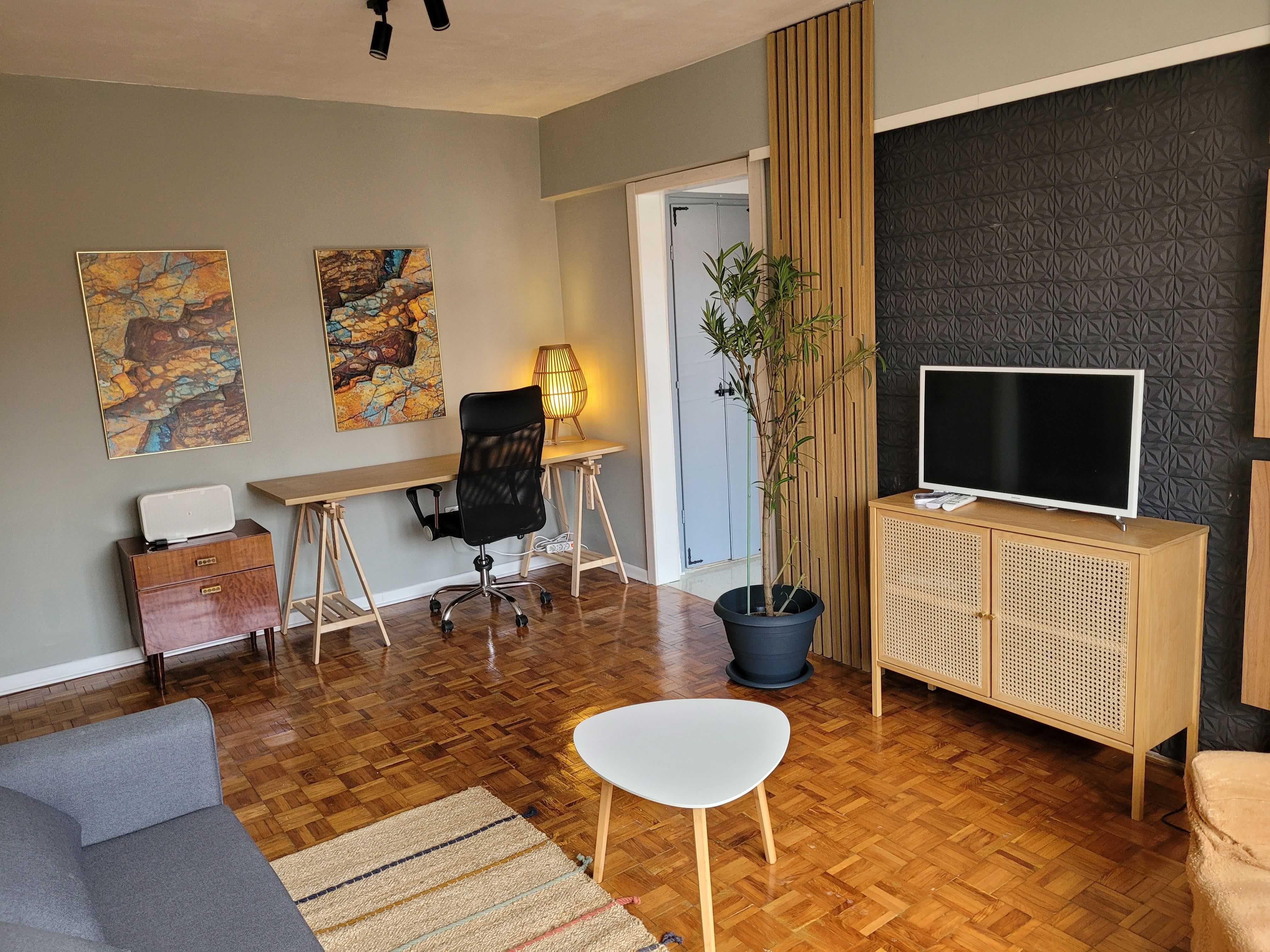 Închiriez apartament 2 camere – 16–19 Iulie Electric Castle
