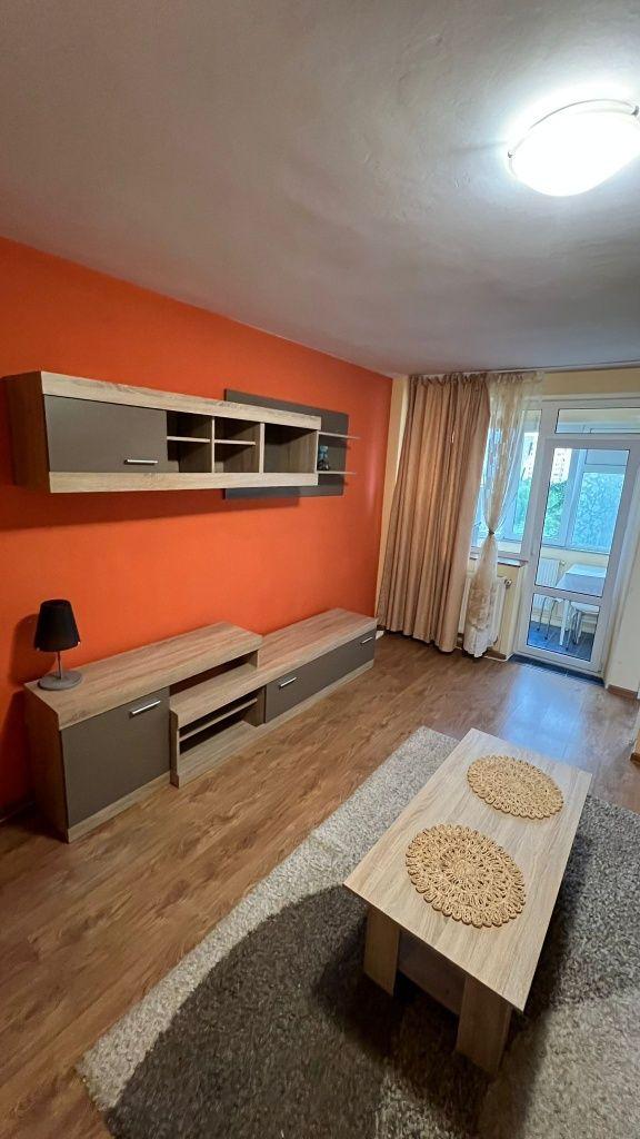 Închiriez garsonieră zona Calea București - imagine 1