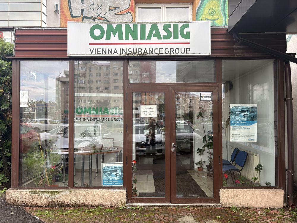 De închiriat Spațiu comercial stradal 85 mp | Bd. 15 Noiembrie | Vitrină 12 m | Vad excelent
