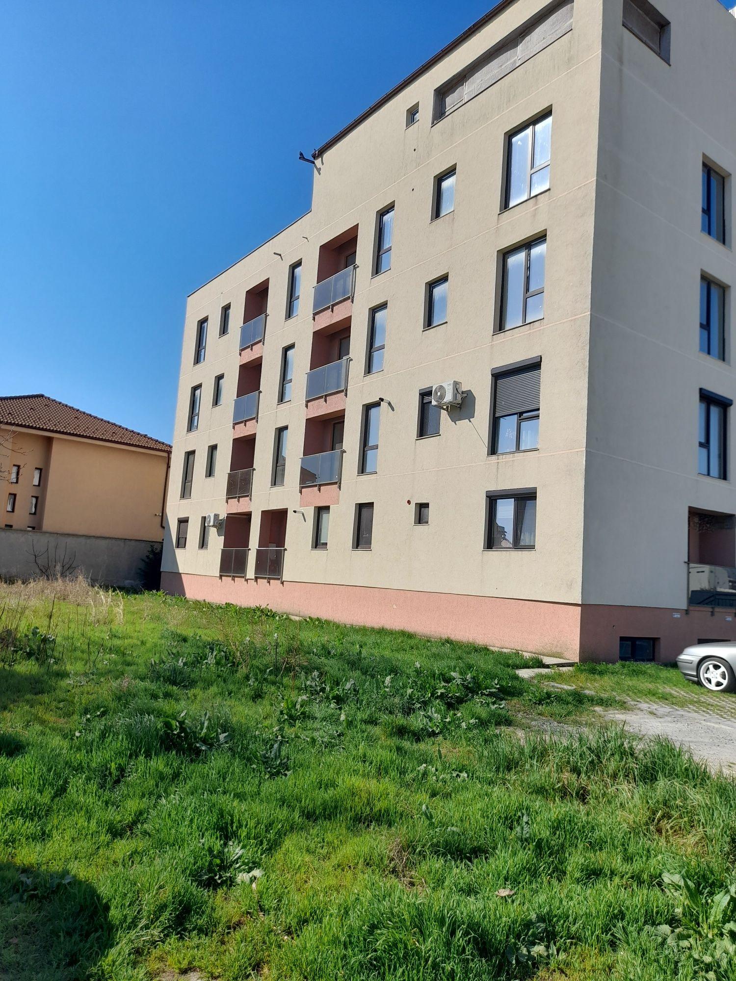 Garsoniera cu loc de parcare inclus - zona Compozitori