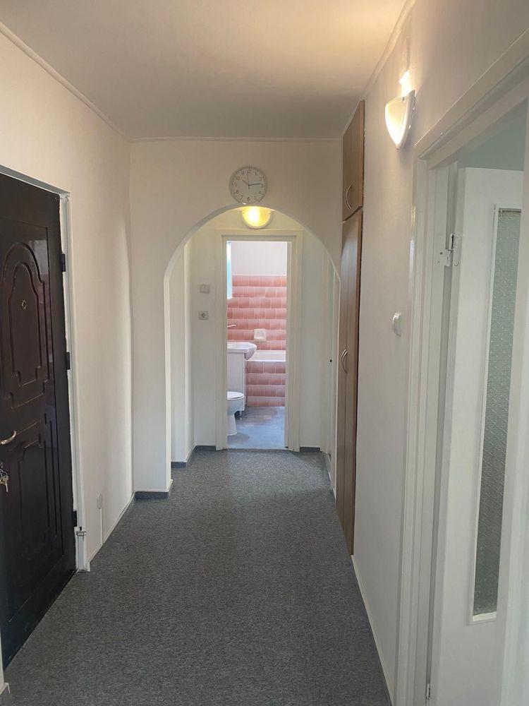 De închiriat apartament tip D