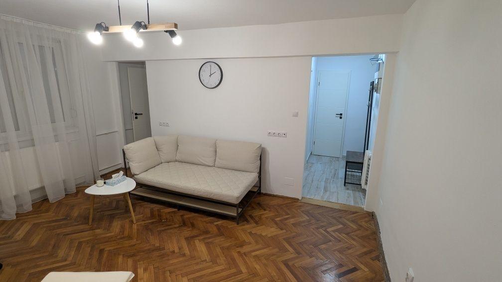 Apartament 2 camere P. 1 Decembrie