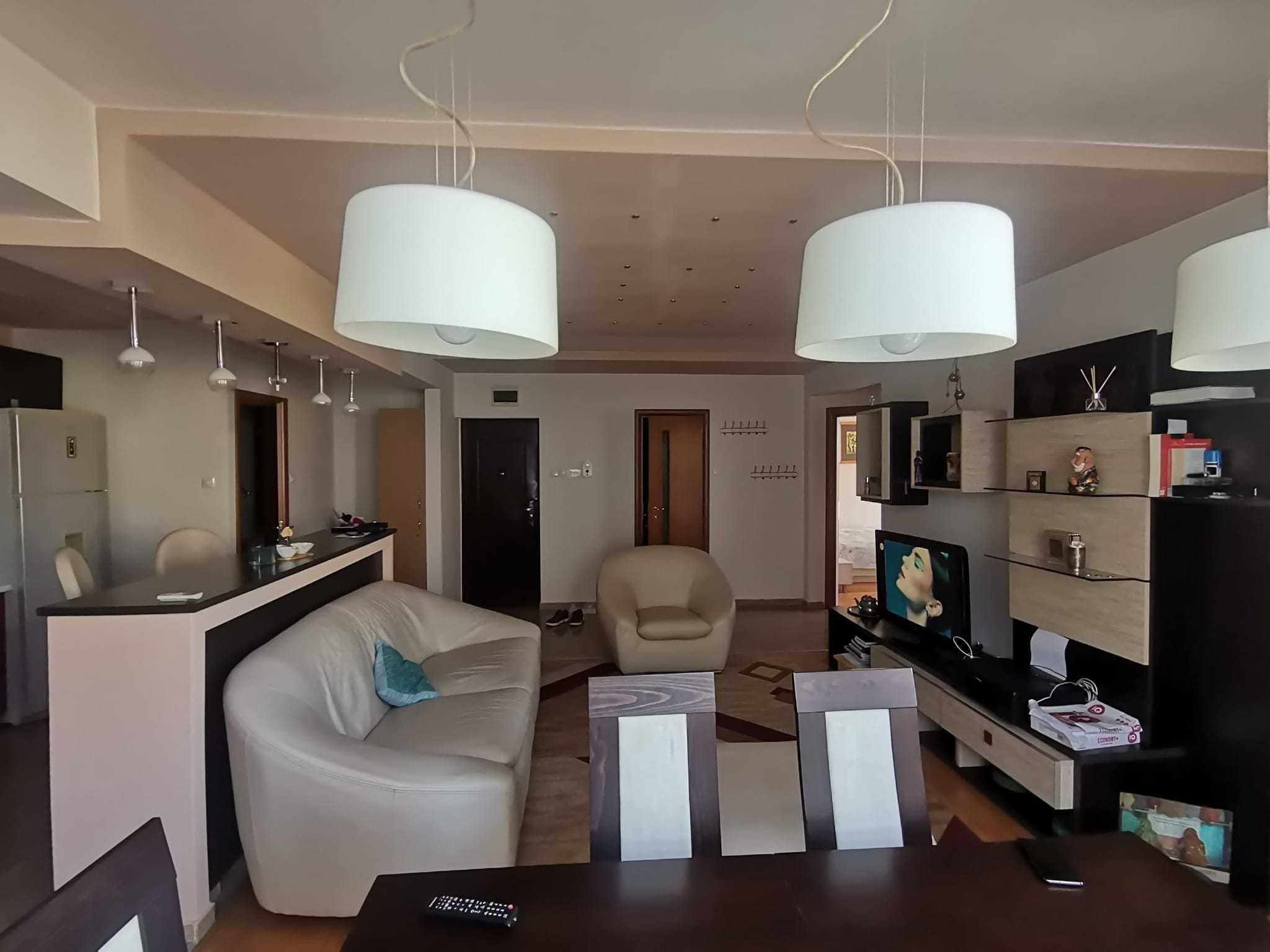 Apartament 3 camere de închiriat + garaj subteran inclus – Cartier Prima Nufărul