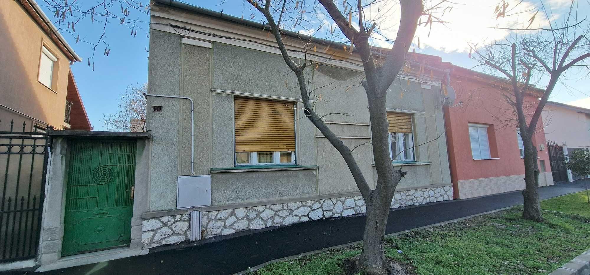 Casa de vanzare in Oradea zona Cantemir (24/a).