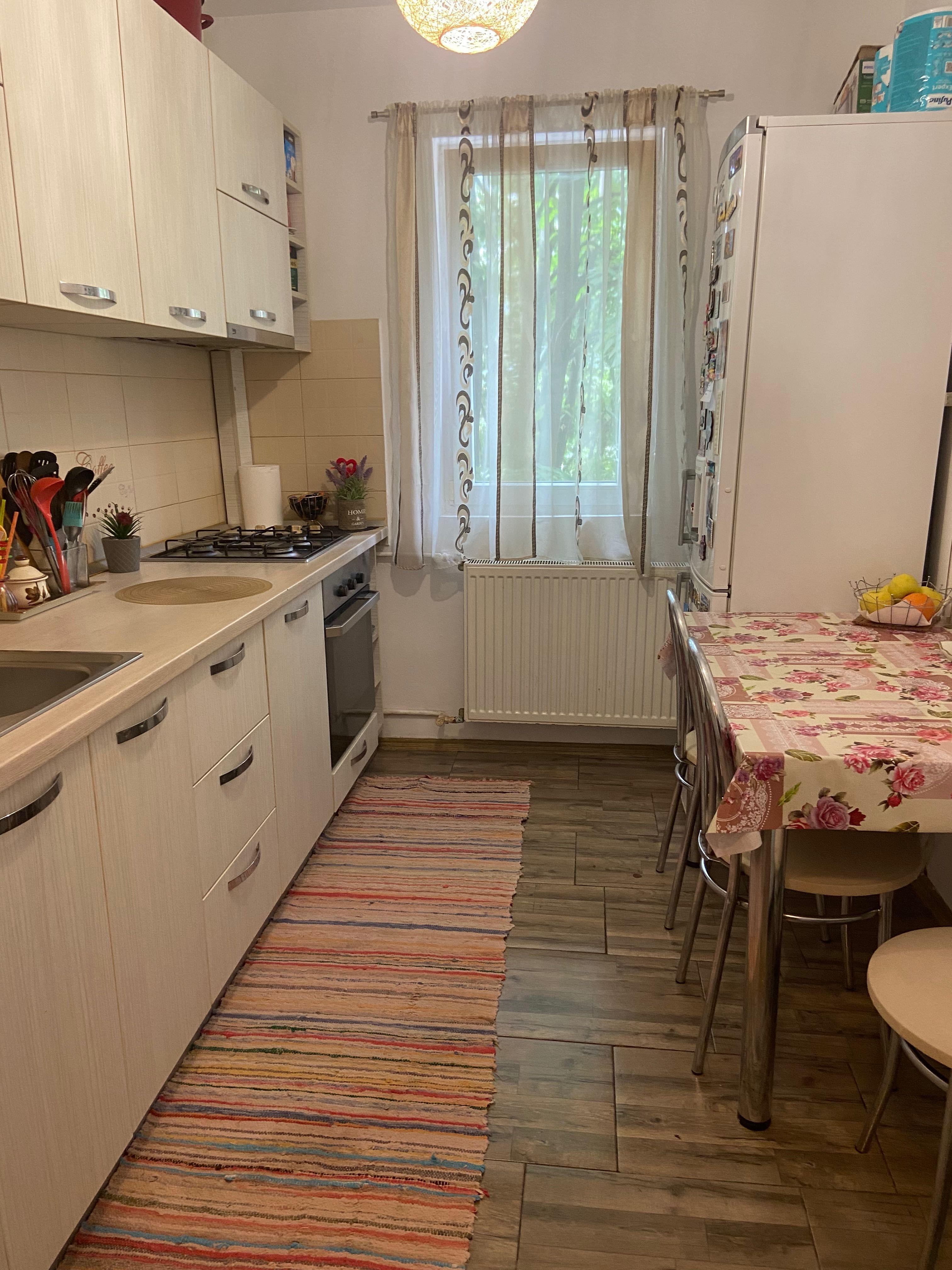 Apartament 2 camere de vanzare .Se accepta orice tip de credit imobiliar. - imagine 1