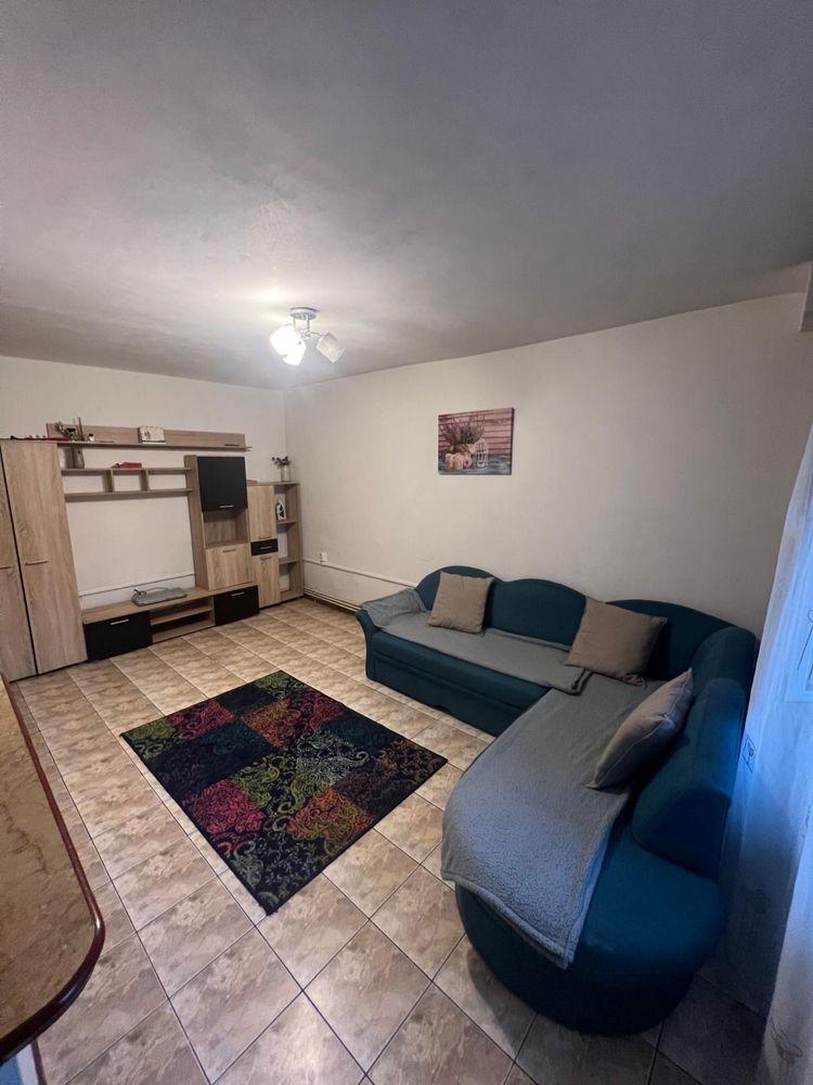 Apartament 4 camere zona Vest-Domnisori - imagine 1