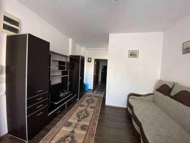 Inchiriere apartament in vila - zona Garii de Nord
