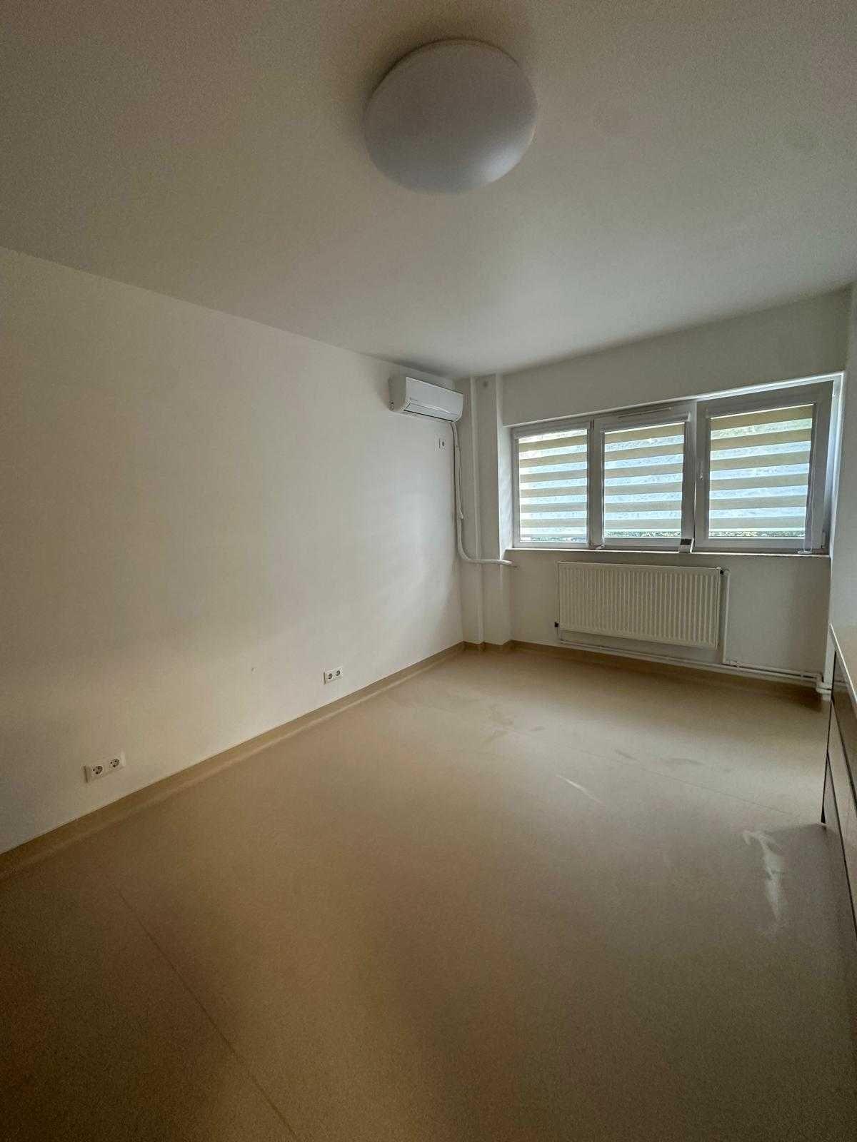 Apartament 3 camere - imagine 1