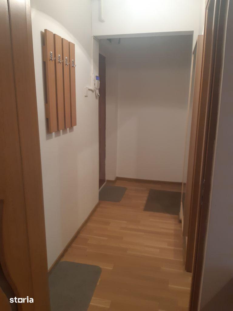Apartament 2 camere - sector 4 - centrala proprie