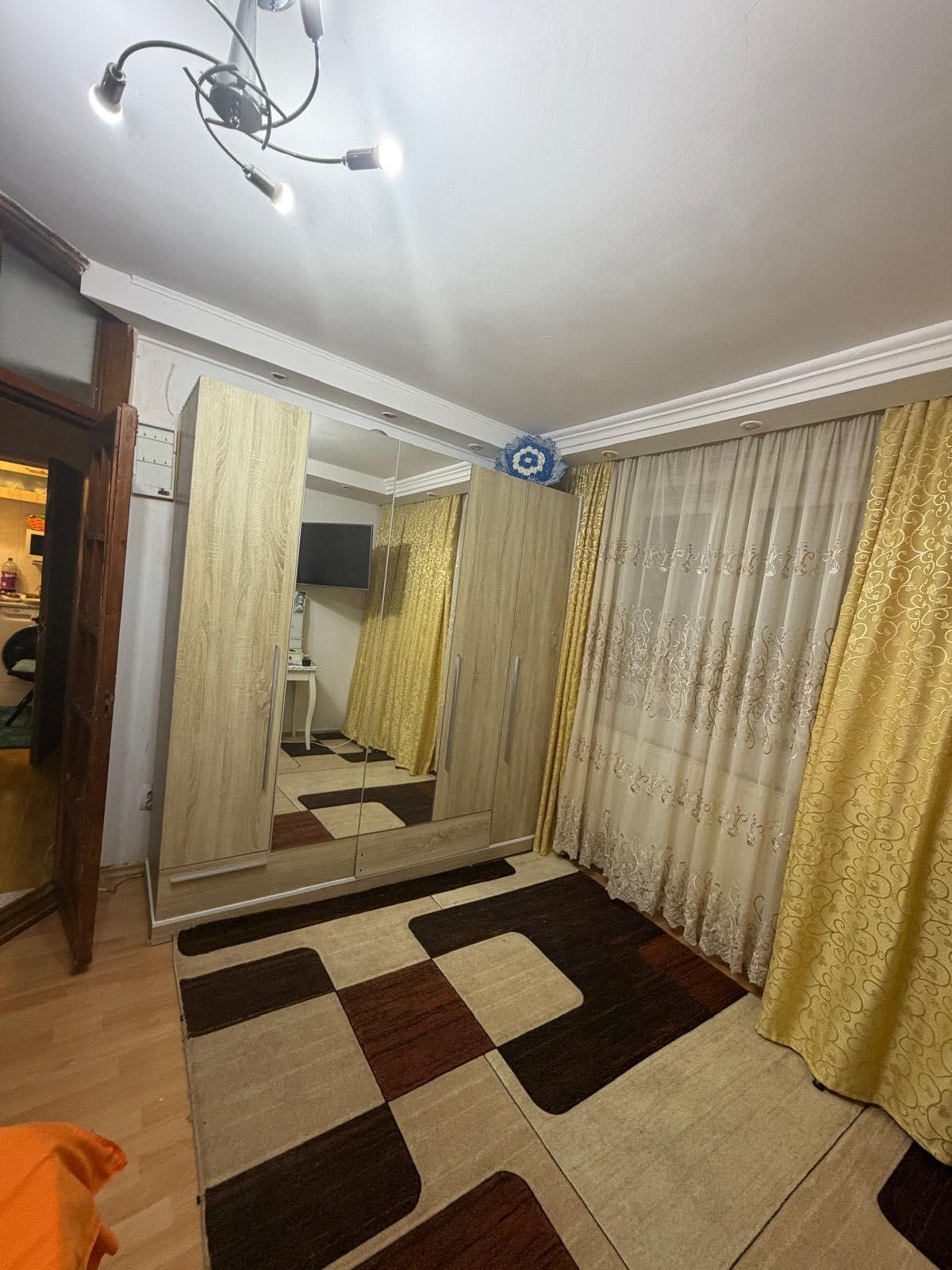 Vand apartament cochet 2 camere
