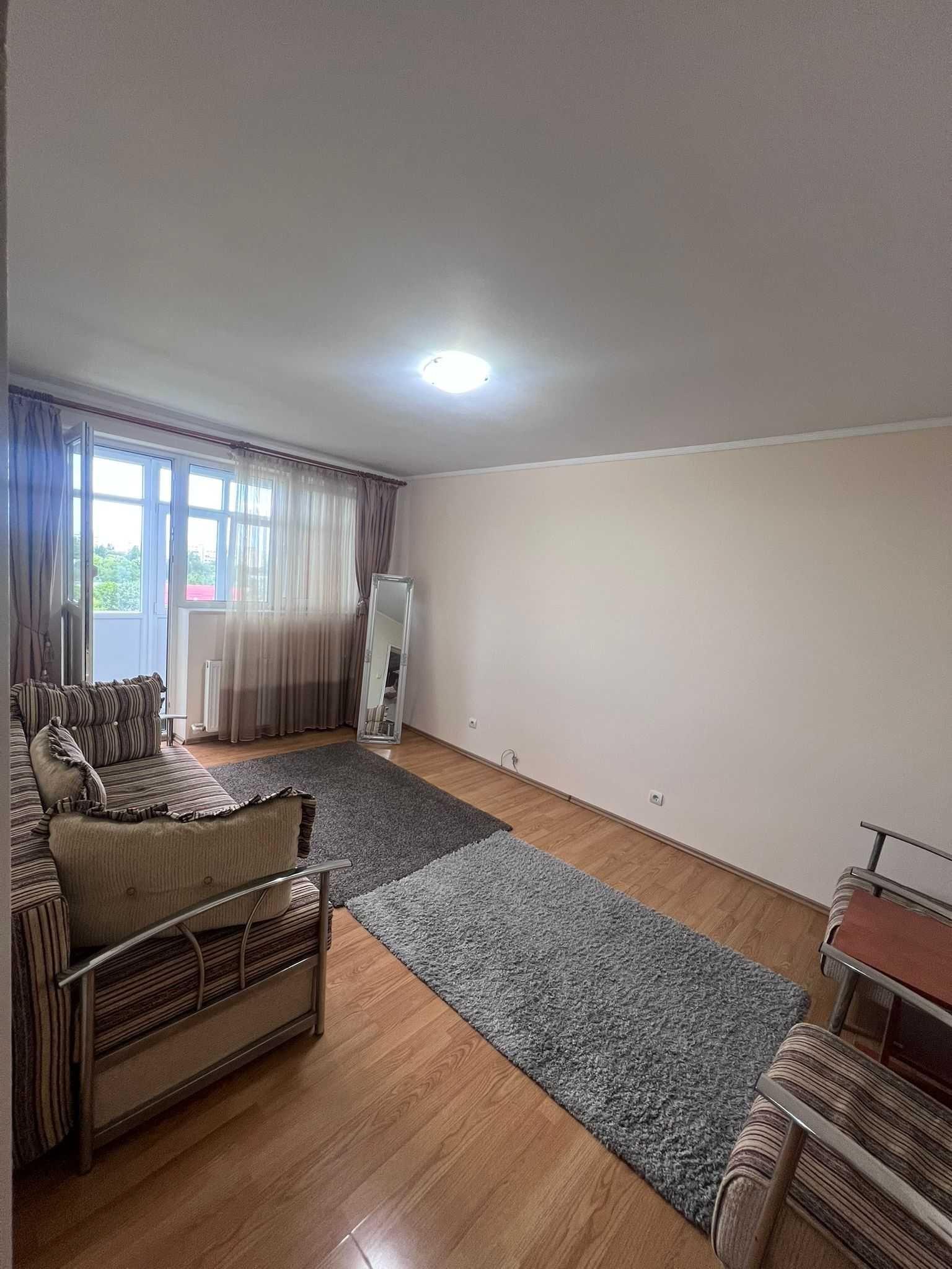 Apartament de vanzare - 3 camere decomandat - sector 4 - utilat si mobilat