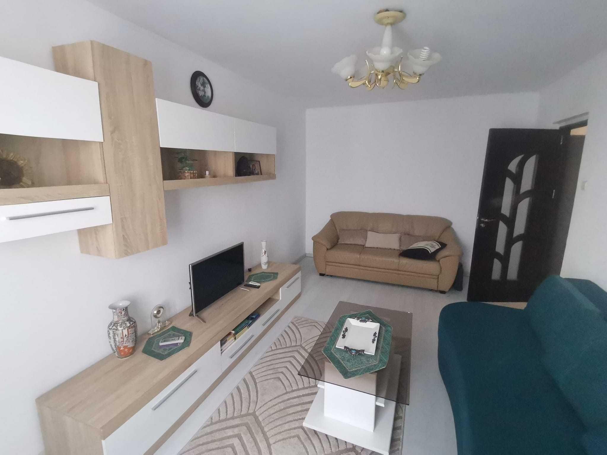 Închiriez apartament 2 camere Berceni, metrou Piata Sudului