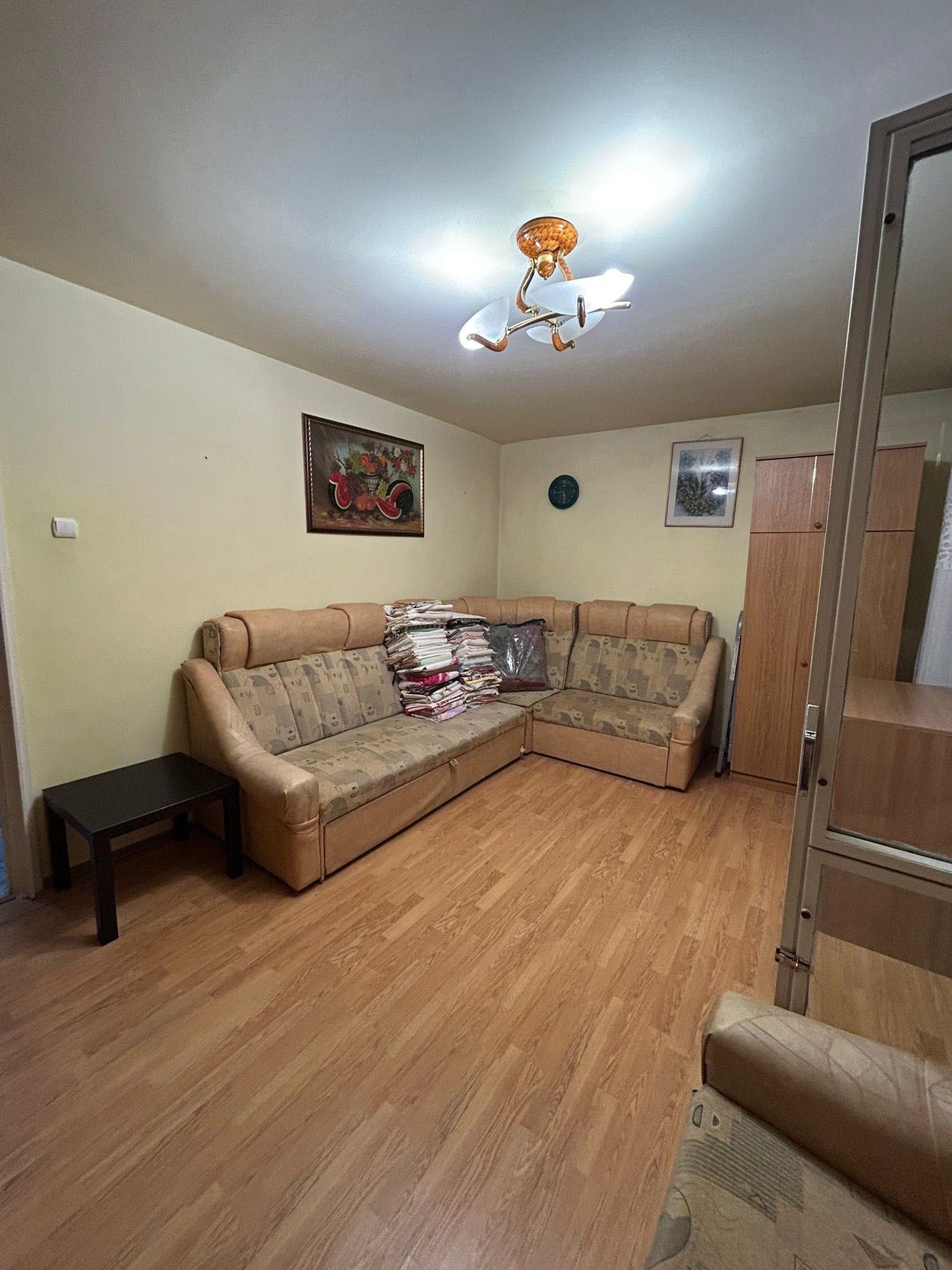 Vand apartament 3 camere Rahova