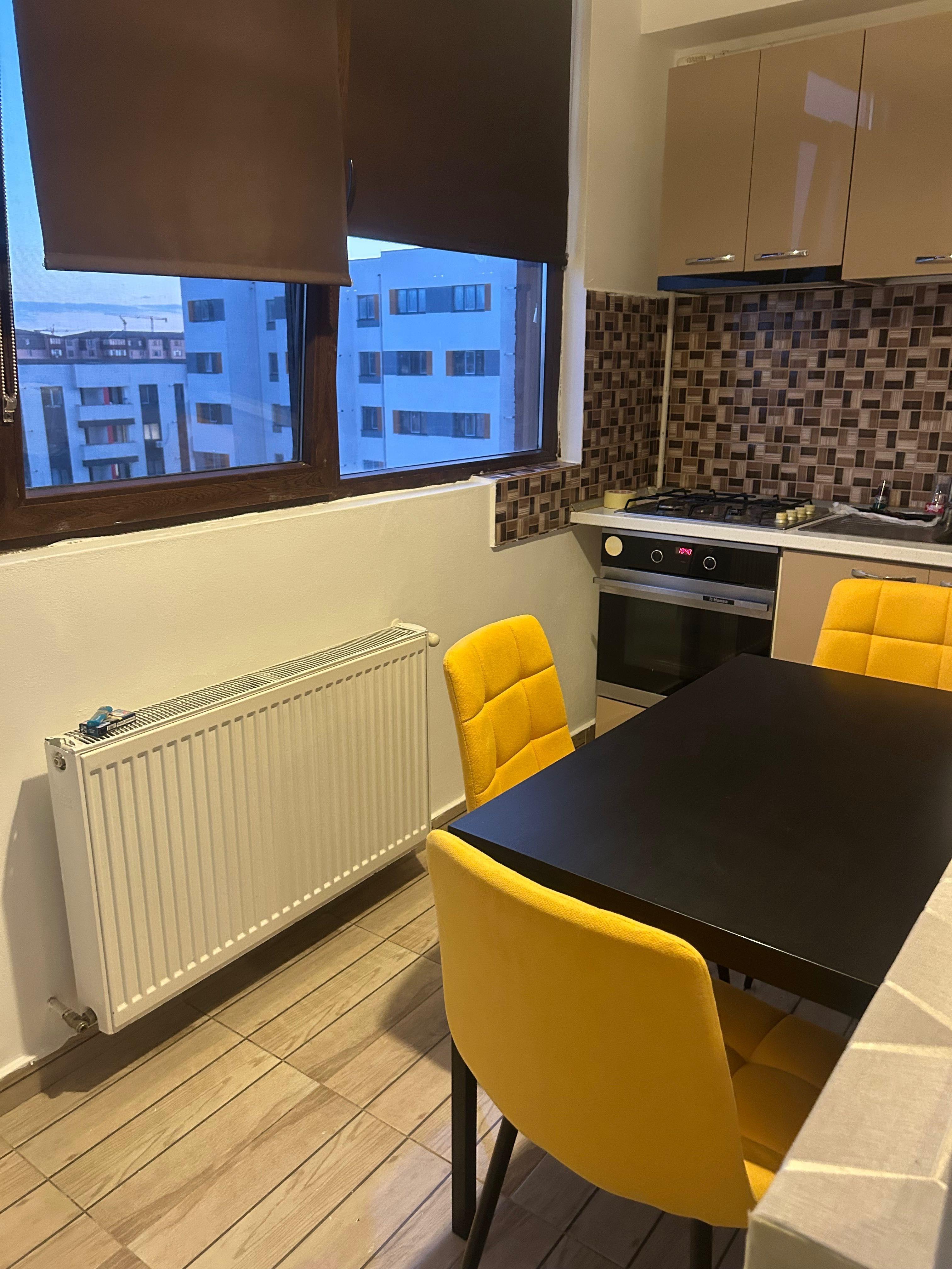 Apartament 2 camere de închiriat