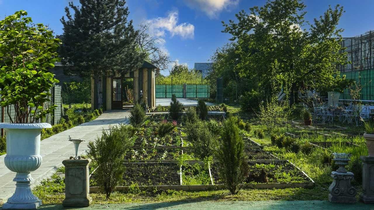 Proprietar, inchiriez locatie potrivita pentru parc distractie - imagine 1