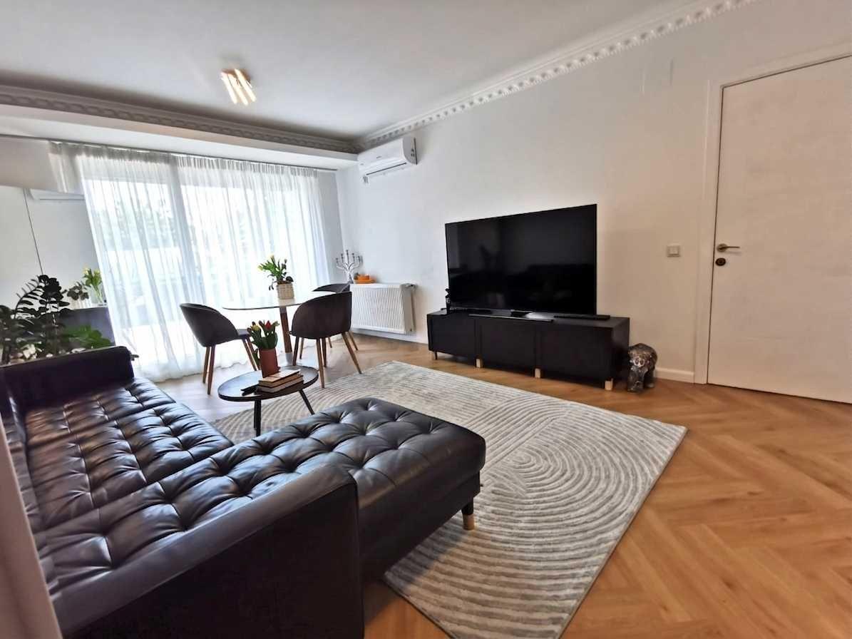 Vand Apartament 2 camere , Complex rezidențial cu barieră și piscina ,Otopeni - imagine 1