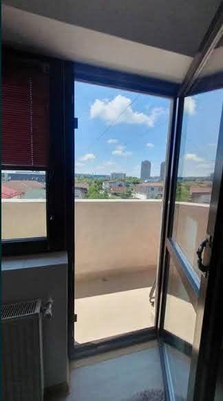 Vând apartament 2 camere- metrou Dimitrie Leonida
