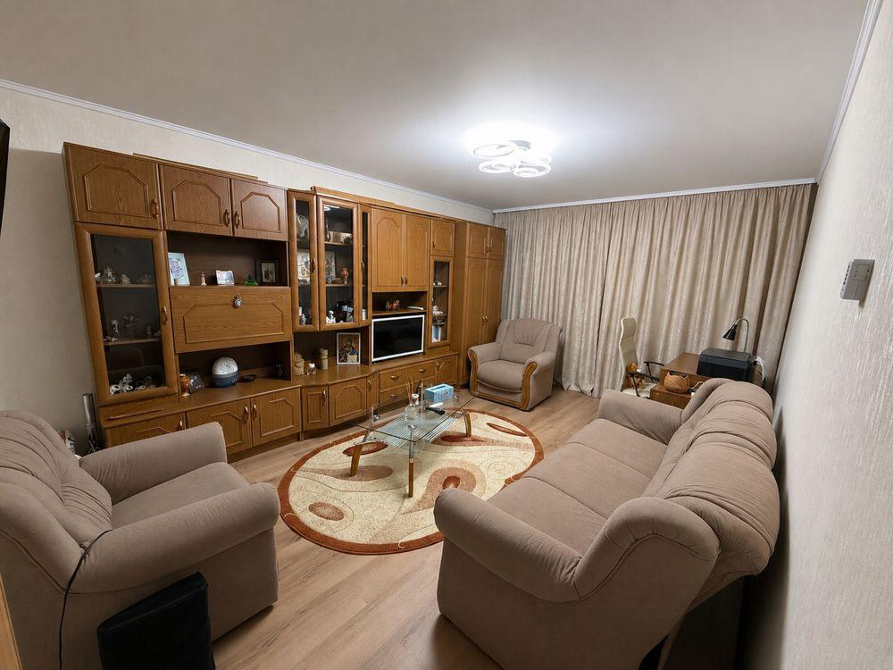 Vand apartament 2 camere, decomandat in cartier Popa Sapca, unul dintre cele mai linistite cartiere din mun. Pitesti. - imagine 1